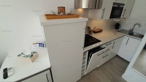 Uklassifisert bilde, 4 av 8, knapp