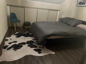 3 chambres, fer et planche à repasser, Wi-Fi gratuit, draps fournis