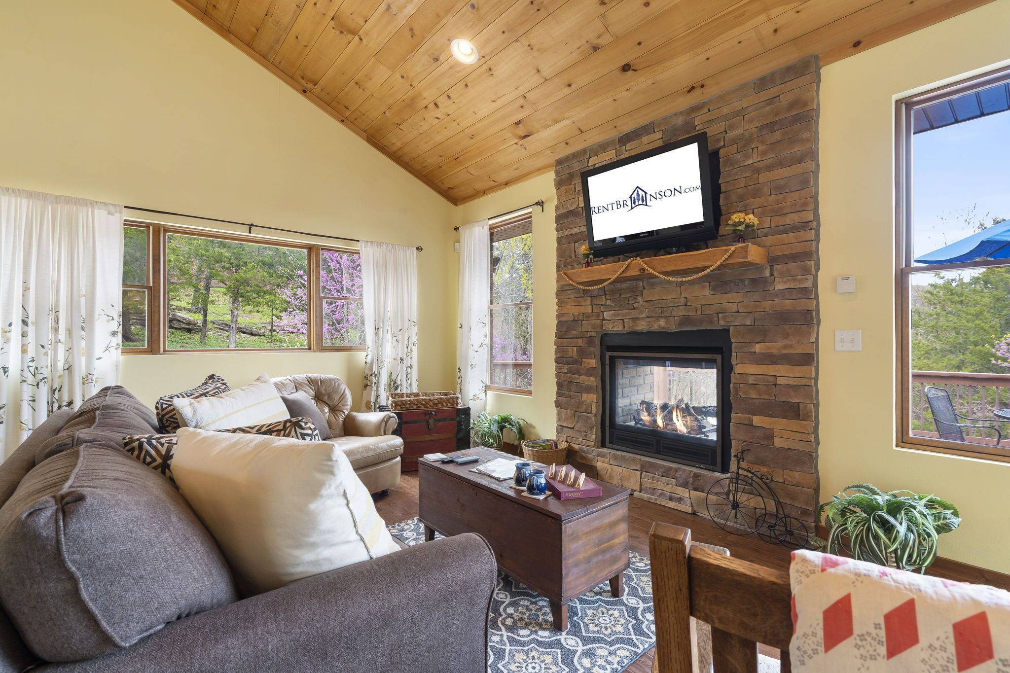 Secluded Home- Mountain Estate with Stunning Lake Views & Lake Access!