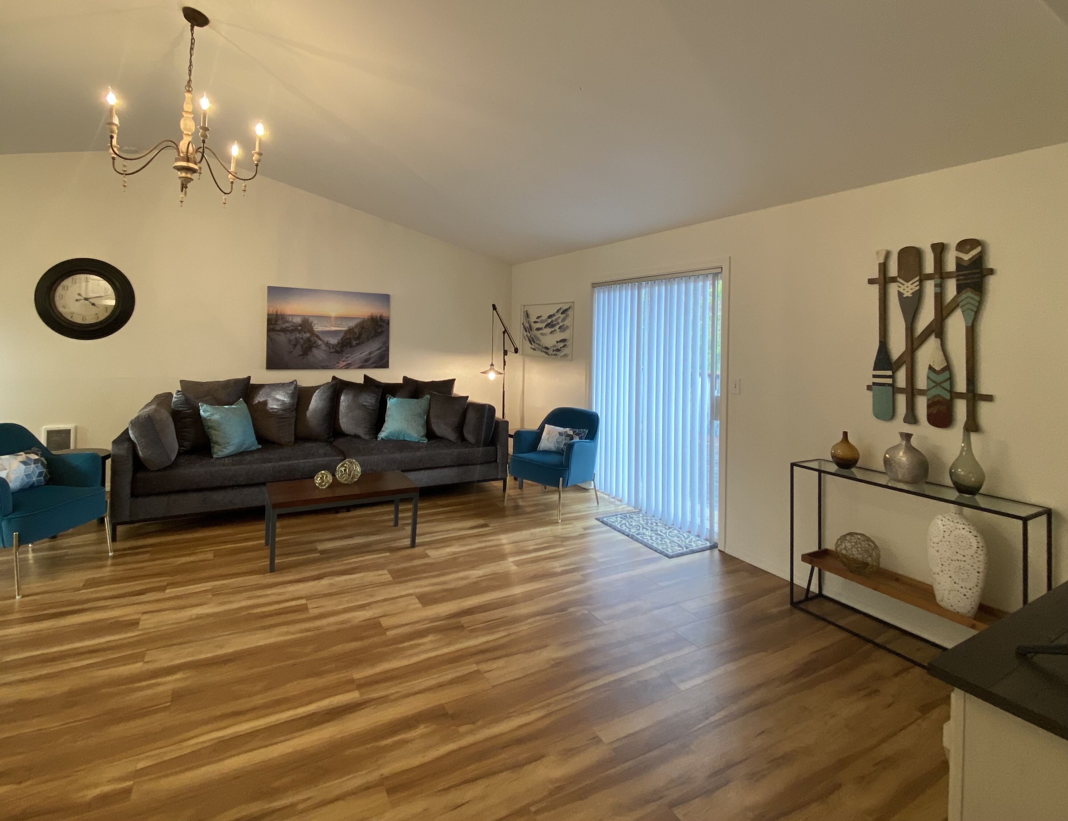 Family Friendly & Plentiful Parking 