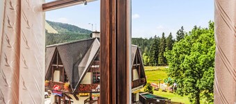 Nice apartment for 6 people with WIFI, TV and parking