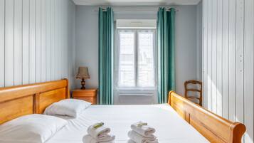 2 chambres, lit parapluie, Wi-Fi, draps fournis