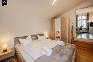 3 camere, una scrivania, Wi-Fi