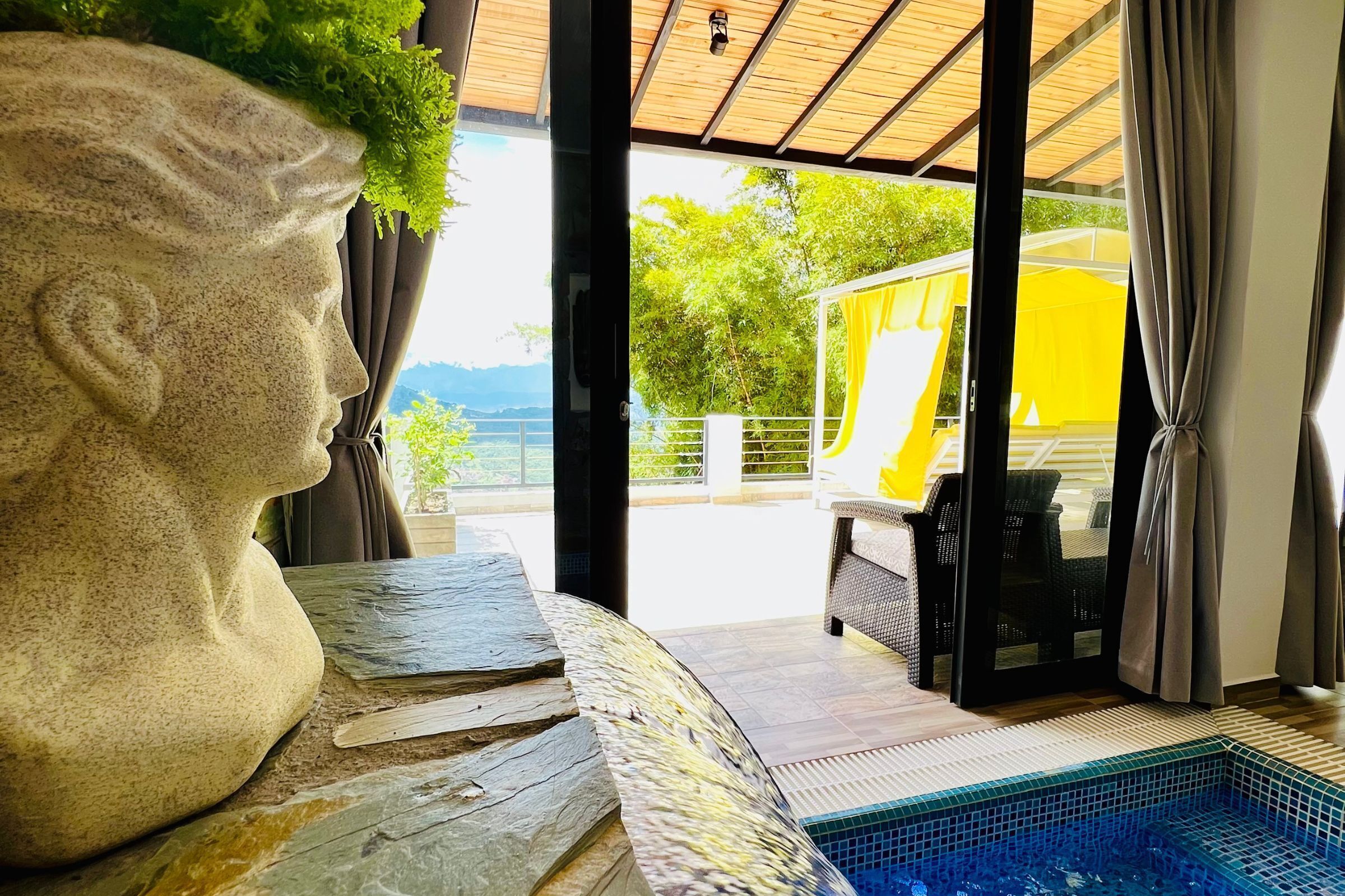 Superior Villa, 1 Bedroom, Hot Tub, Mountain View | Terrace/patio