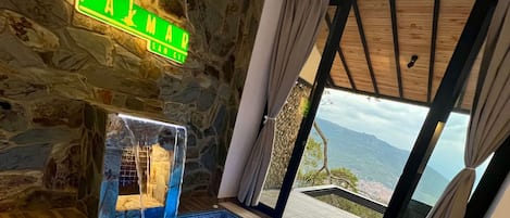 Premier Villa, 1 Bedroom, Hot Tub, Mountain View | Terrace/patio