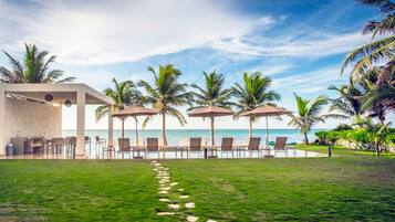 Appartement Luxe, 1 chambre, vue mer, dans la tour | Extérieur