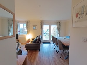 Interior - Pebble Cottage, Pendra Loweth (Goldenbank)