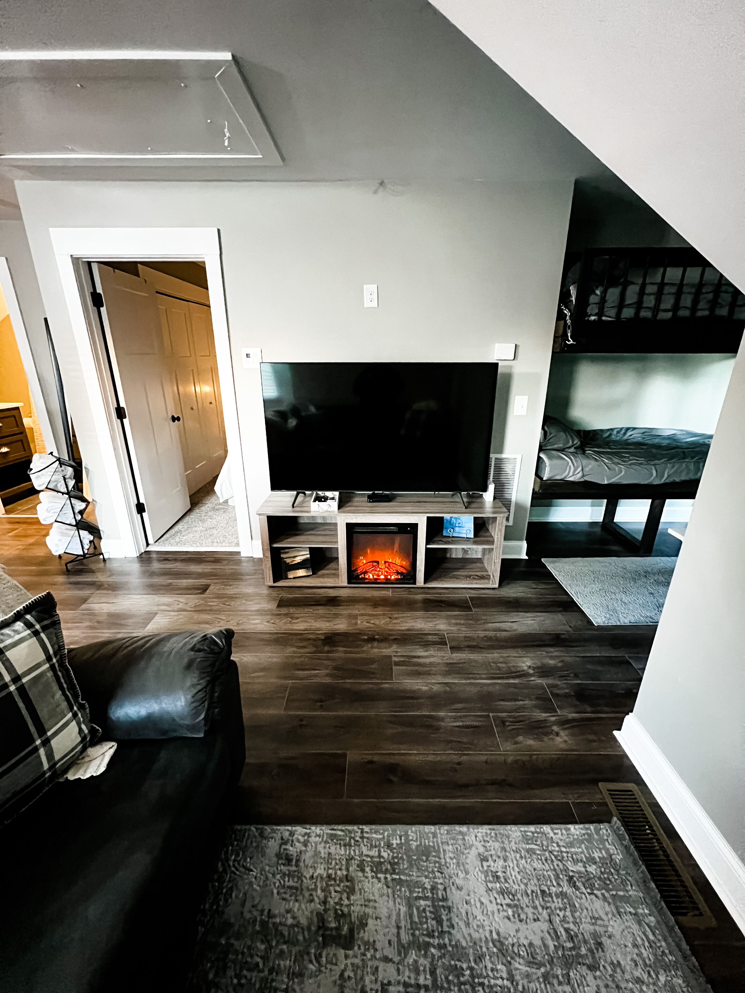 The Lakeside Loft - Covington, GA - Beautiful Lakefront Rental Sleeps up to Four