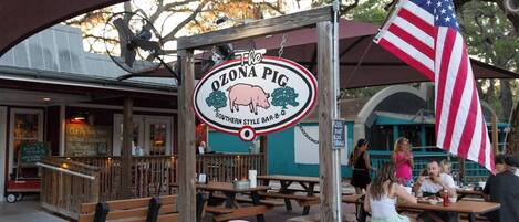 屋外ダイニングエリア