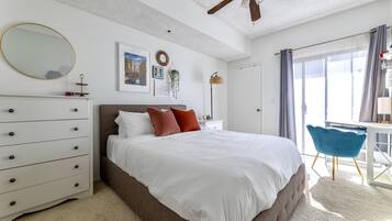 2 bedrooms, desk, iron/ironing board, free WiFi