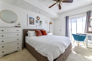 2 bedrooms, desk, iron/ironing board, free WiFi