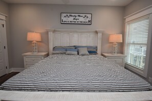 5 bedrooms, free WiFi, bed sheets