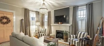 Quaint Bungalow in Historic Downtown Florence
