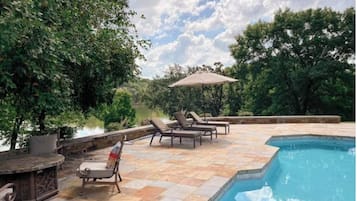 Alberca al aire libre