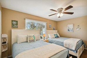 2 habitaciones, tabla de planchar con plancha y wifi gratis 