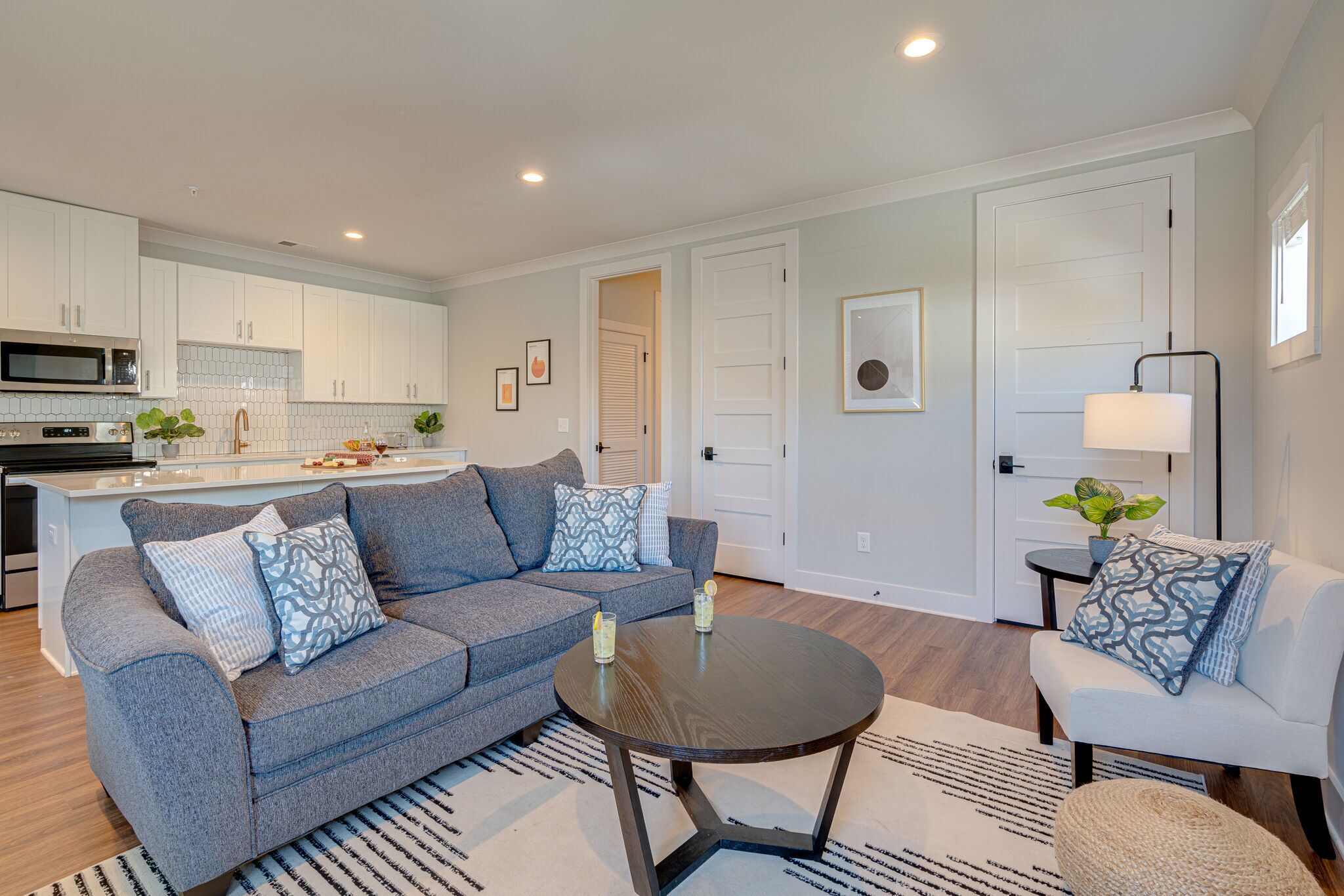 MELROSE BOUQUET - 4 CONDOS 1 BOOKING