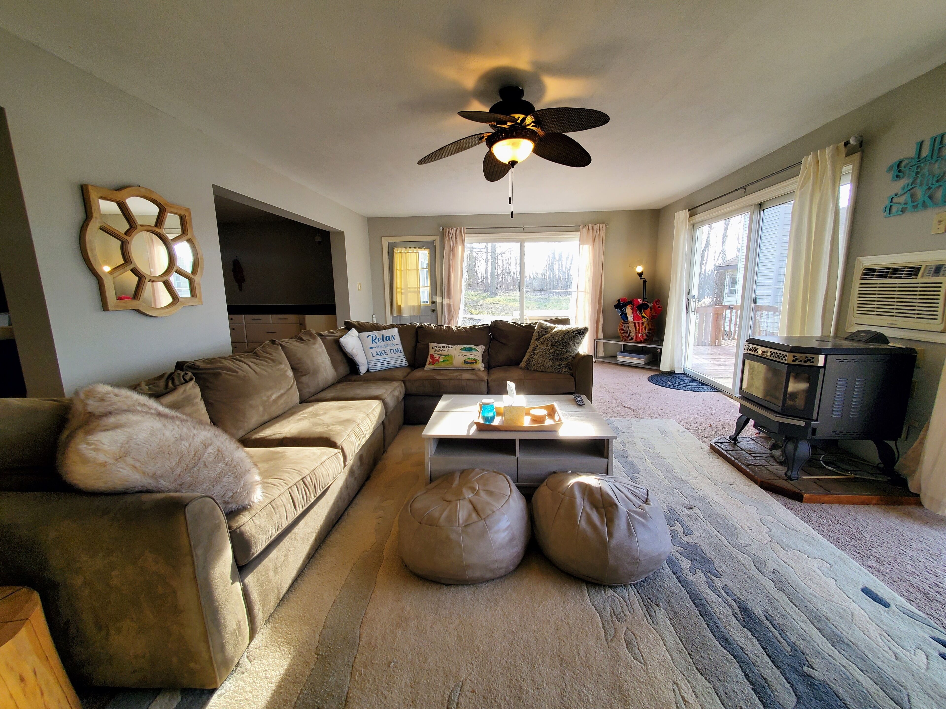 Lakefront Home - Private Dock - Sleeps 20+