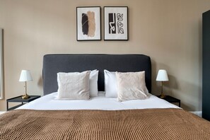 1 chambre, fer et planche à repasser, Wi-Fi, literie fournie
