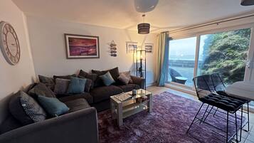 Apartment, Private Bathroom, Sea View (beach court) | Lounge