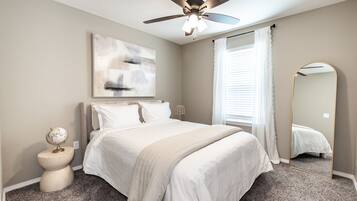 3 bedrooms, iron/ironing board, WiFi, bed sheets