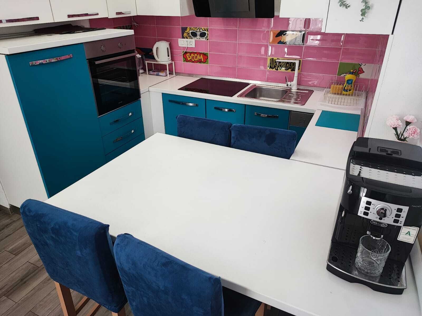 Refrigerador, microondas, horno, lavavajillas