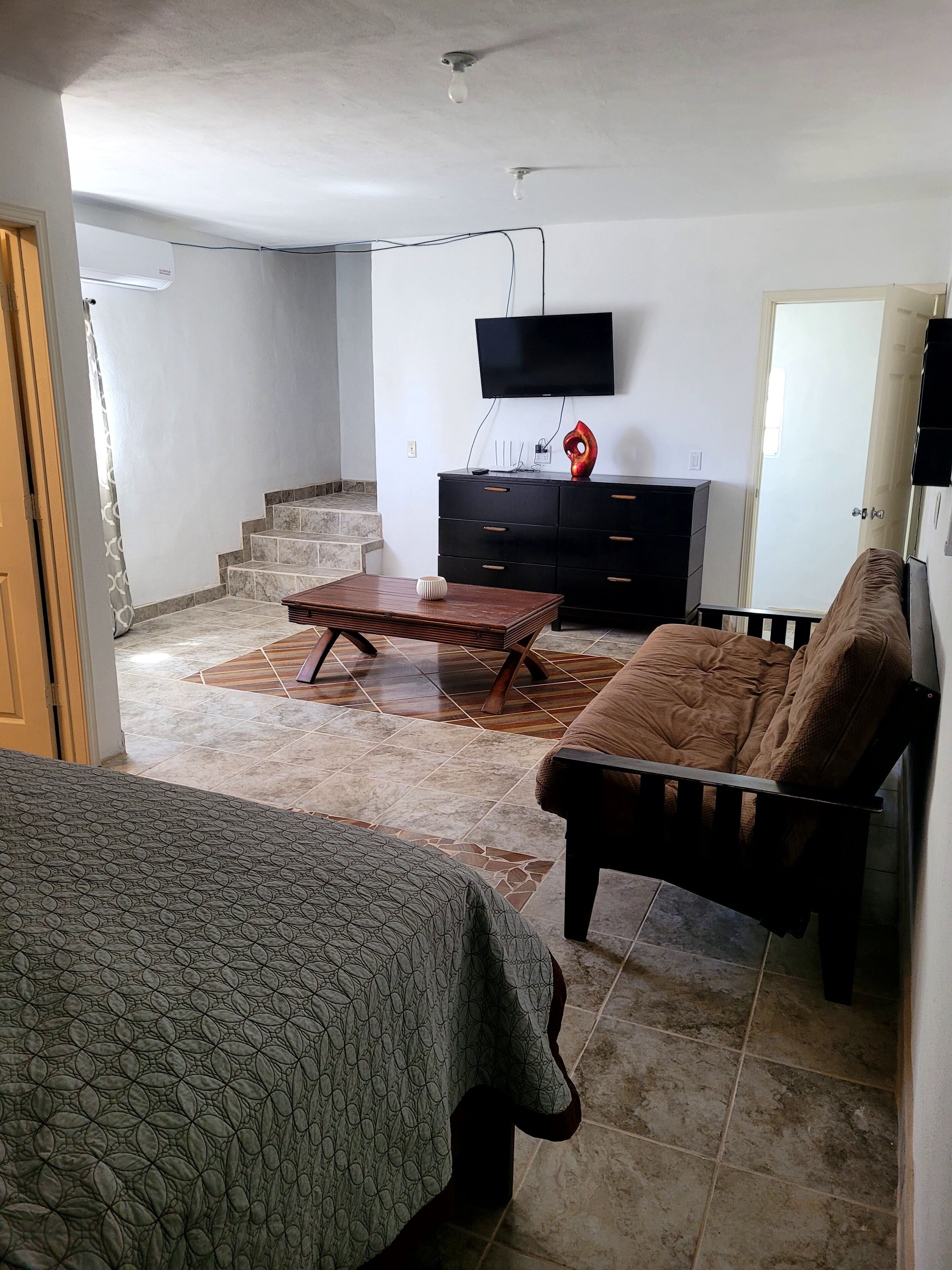 Beautiful 2 story apartment perfect for your getaway!