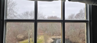 Private Apt in Southford-Southbury