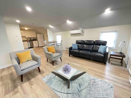 *Mins to the Beach | Portsmouth | Maine*