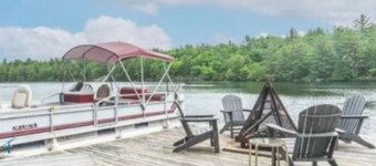 Rustic cottage in the Muskokas! Rare lakeside 4 BR, with dock, wifi + AC