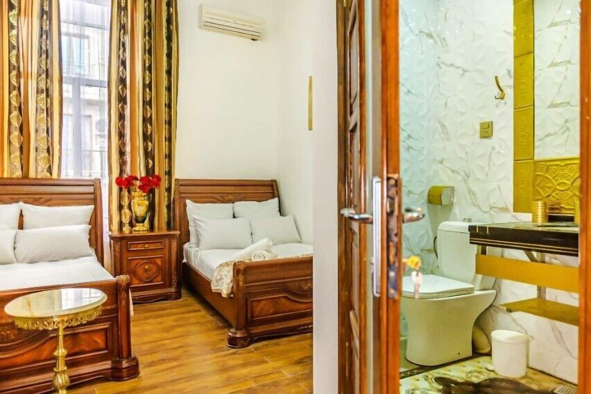 Classic Quadruple Room | Blackout drapes, soundproofing, iron/ironing board, free WiFi