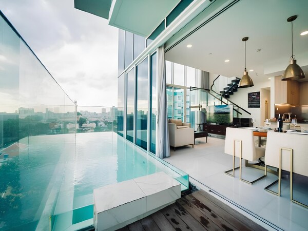 Serenity Luxury Private Pool Villas - Free One Way Airport Shuttle - Ho Chi Minh City