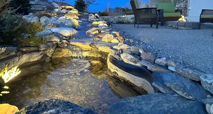 Spacious, family-friendly retreat; panoramic views