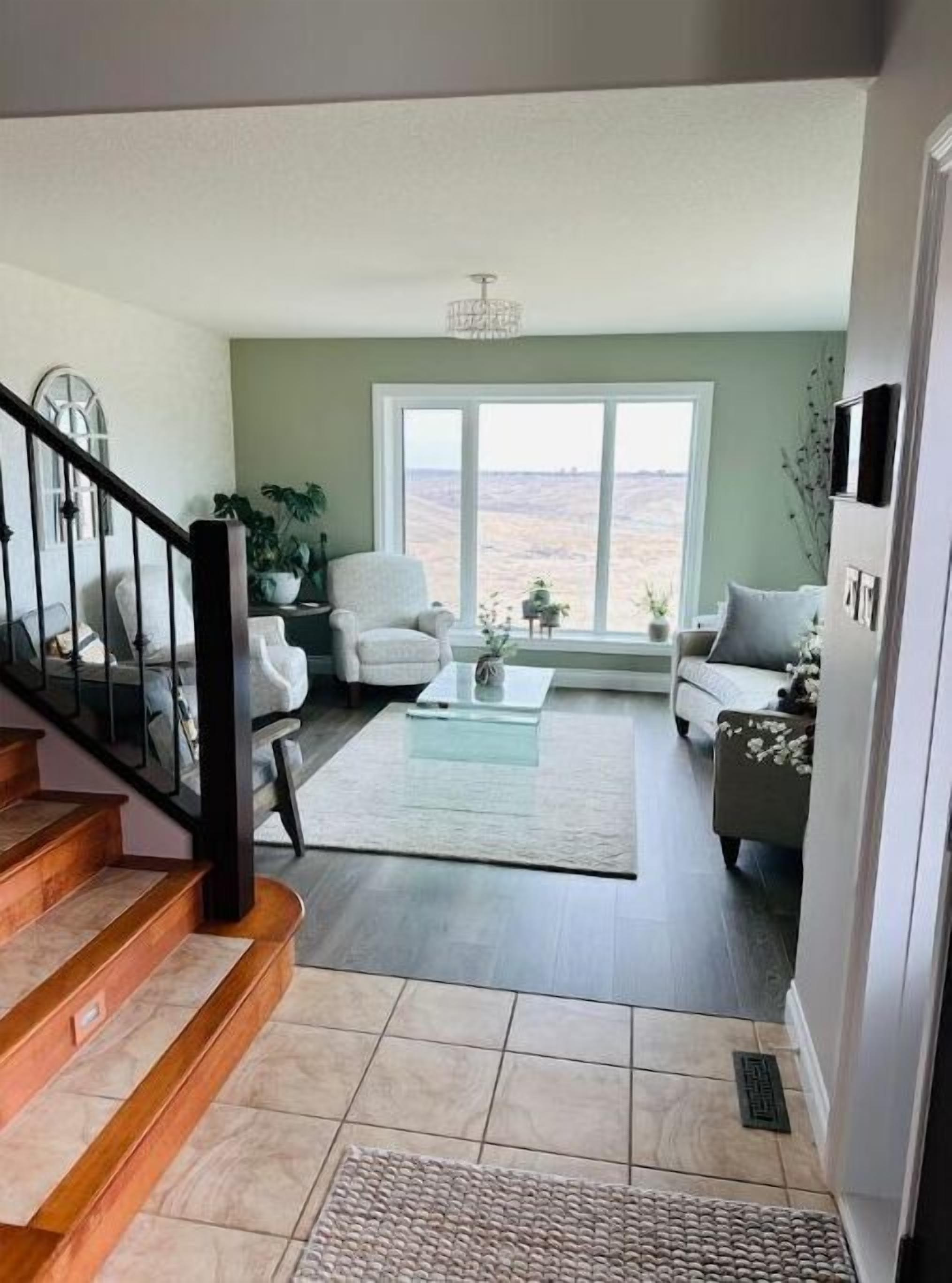 Spacious, Family-friendly Retreat; Panoramic Views - Lethbridge