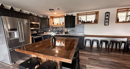 Pet Friendly River Bottom Oasis - Bagley