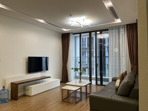 Living area - Vinhomes Metropolis 3Brs (Hanoi)