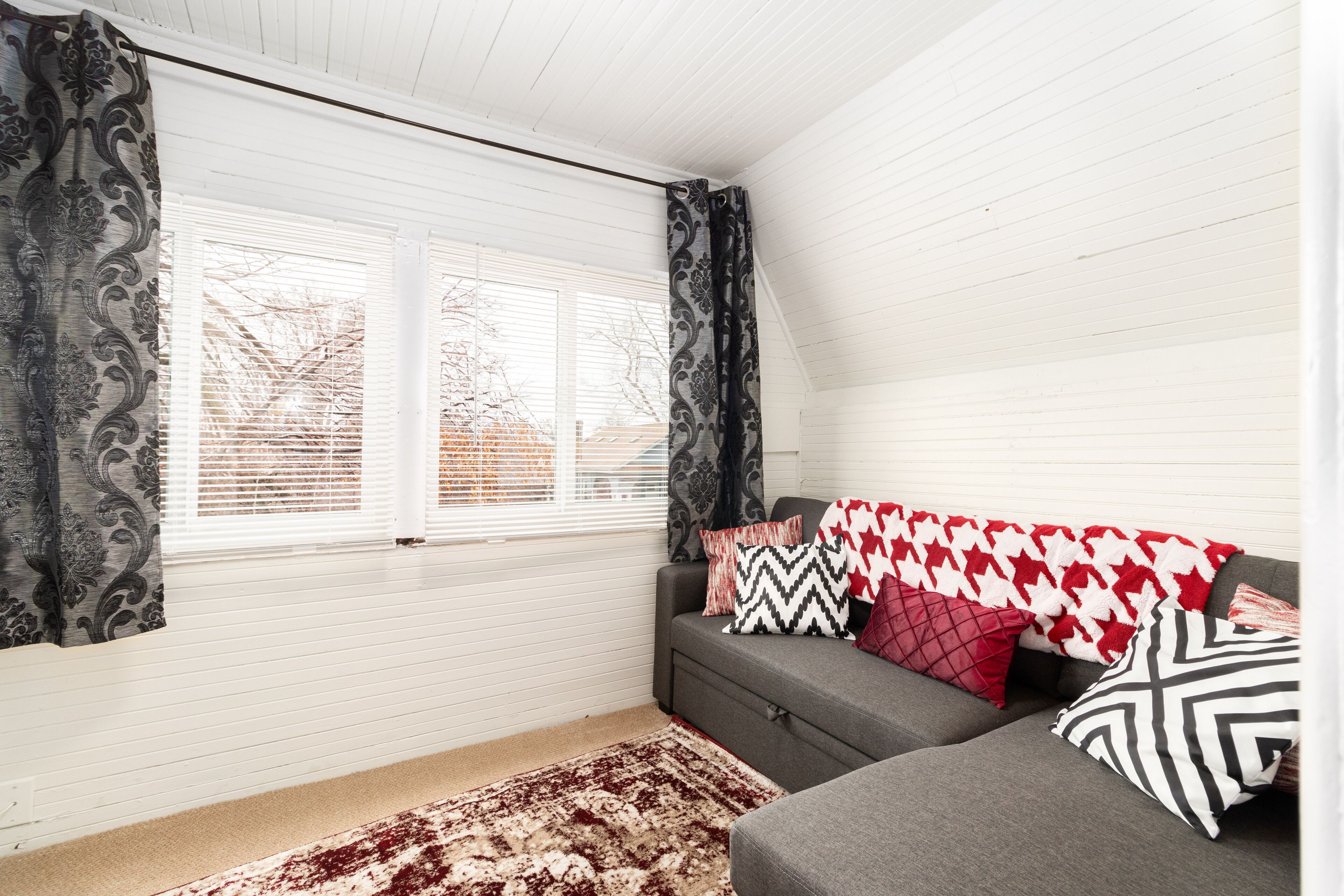 Queen Bed Apt w/ Fast Wi-Fi Near Liberty Park