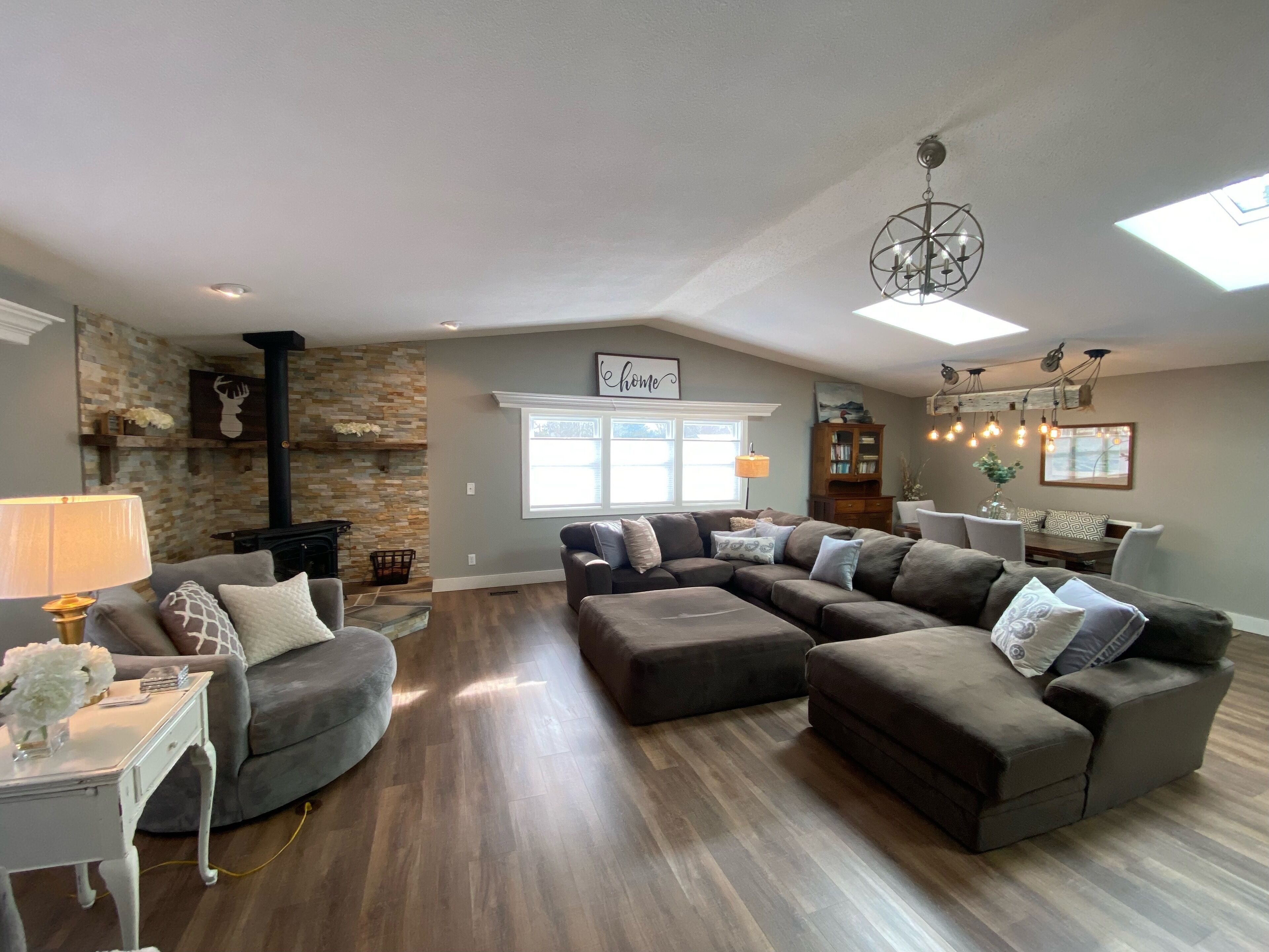 Cozy Corner Cottages-3 Bedroom House Rental