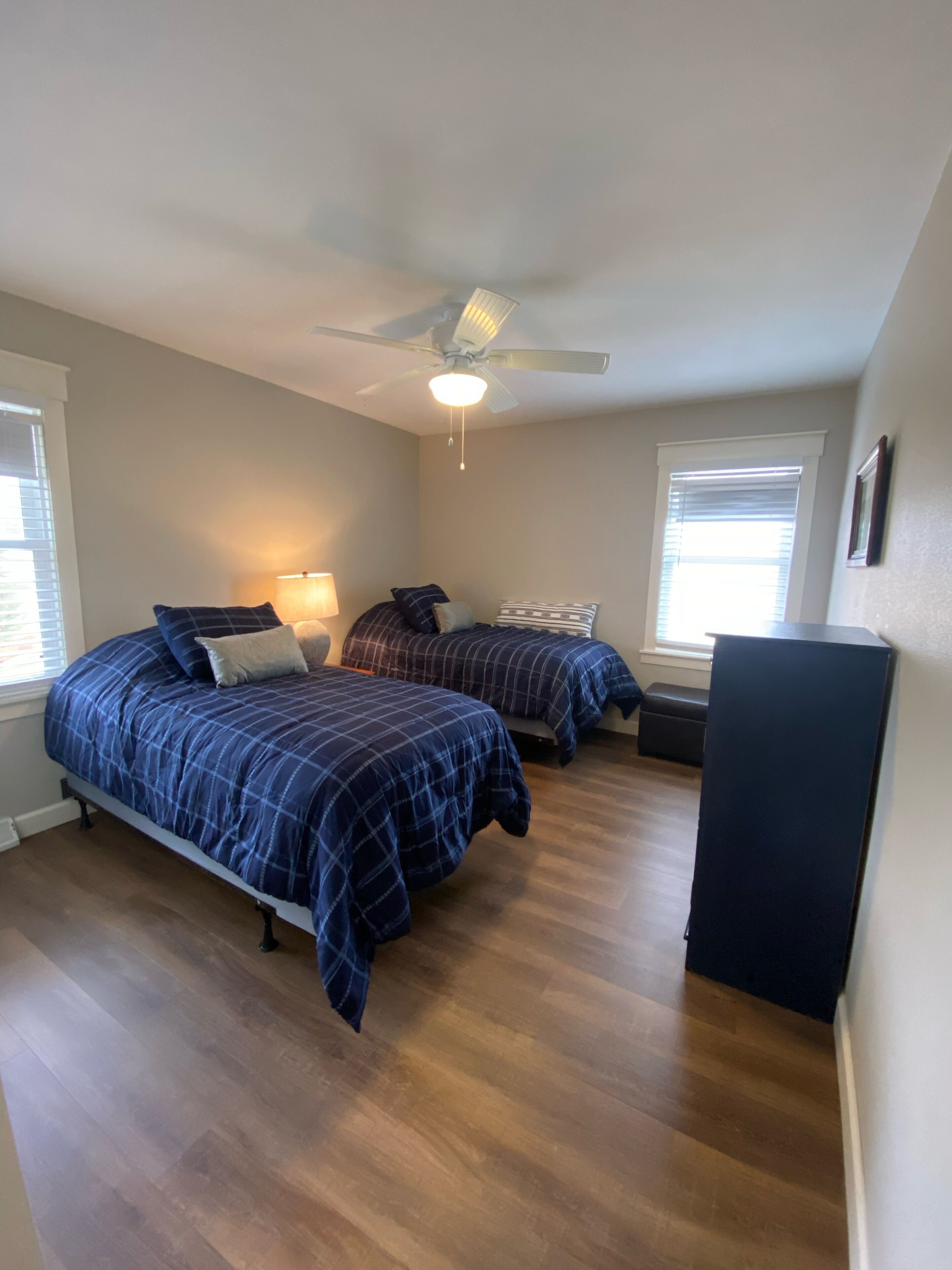 Cozy Corner Cottages-3 Bedroom House Rental