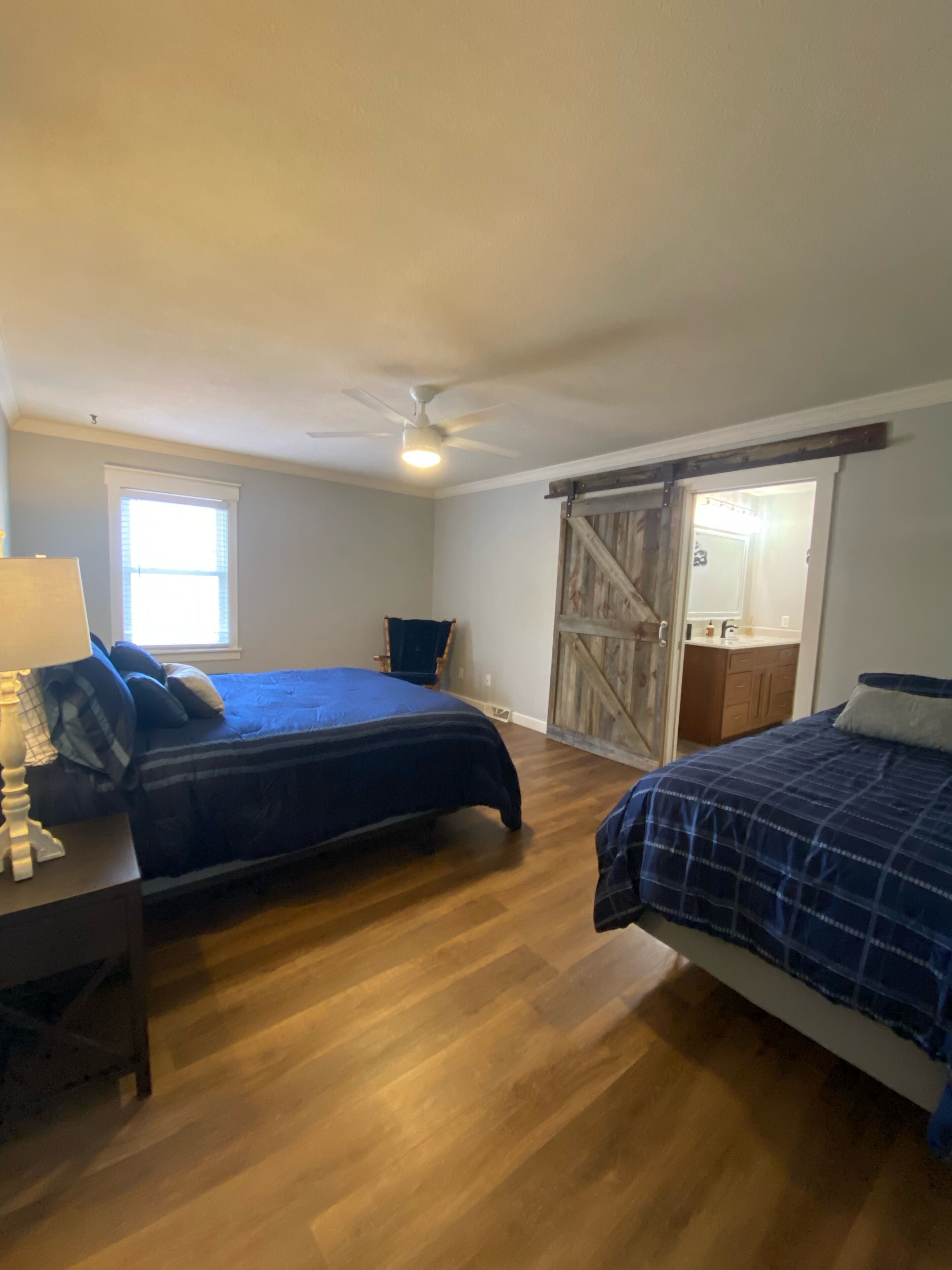 Cozy Corner Cottages-3 Bedroom House Rental