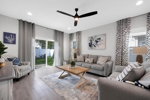 Smart TV, video games - A&B #JaxBeachRetreat w/Gameroom and Backyard Oasis  (Jacksonville Beach)