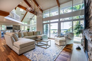 Luokittelematon kuva, 2 kautta 50, painike