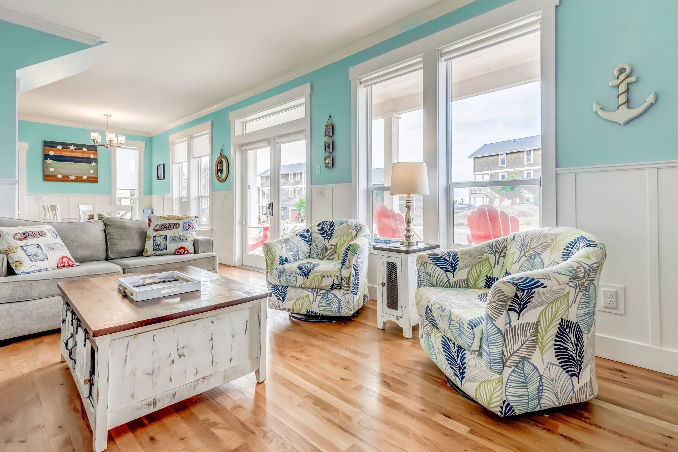 Panoramic Ocean and Forest Views, Hot Tub, Large Deck, BBQ, and Seating, Communal Pool & Playground