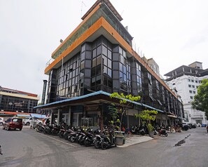 숙박 시설 정면