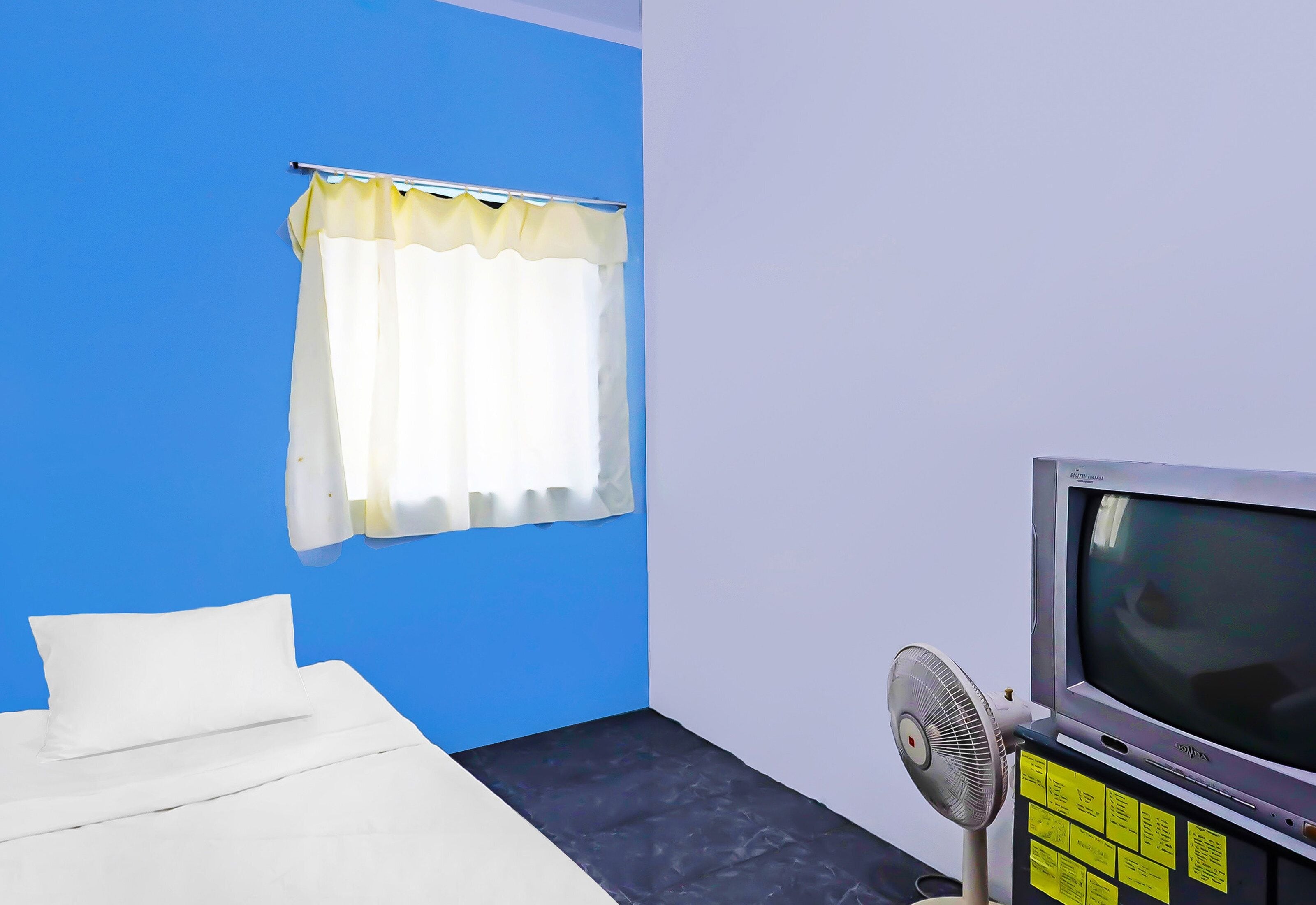 Economy Single Room | Bed sheets