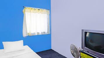 Economy Single Room | Bed sheets