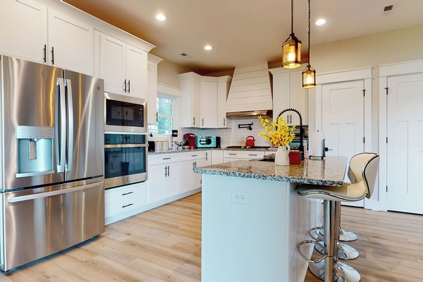 Frigorífic, microones, forn i placa de cuina