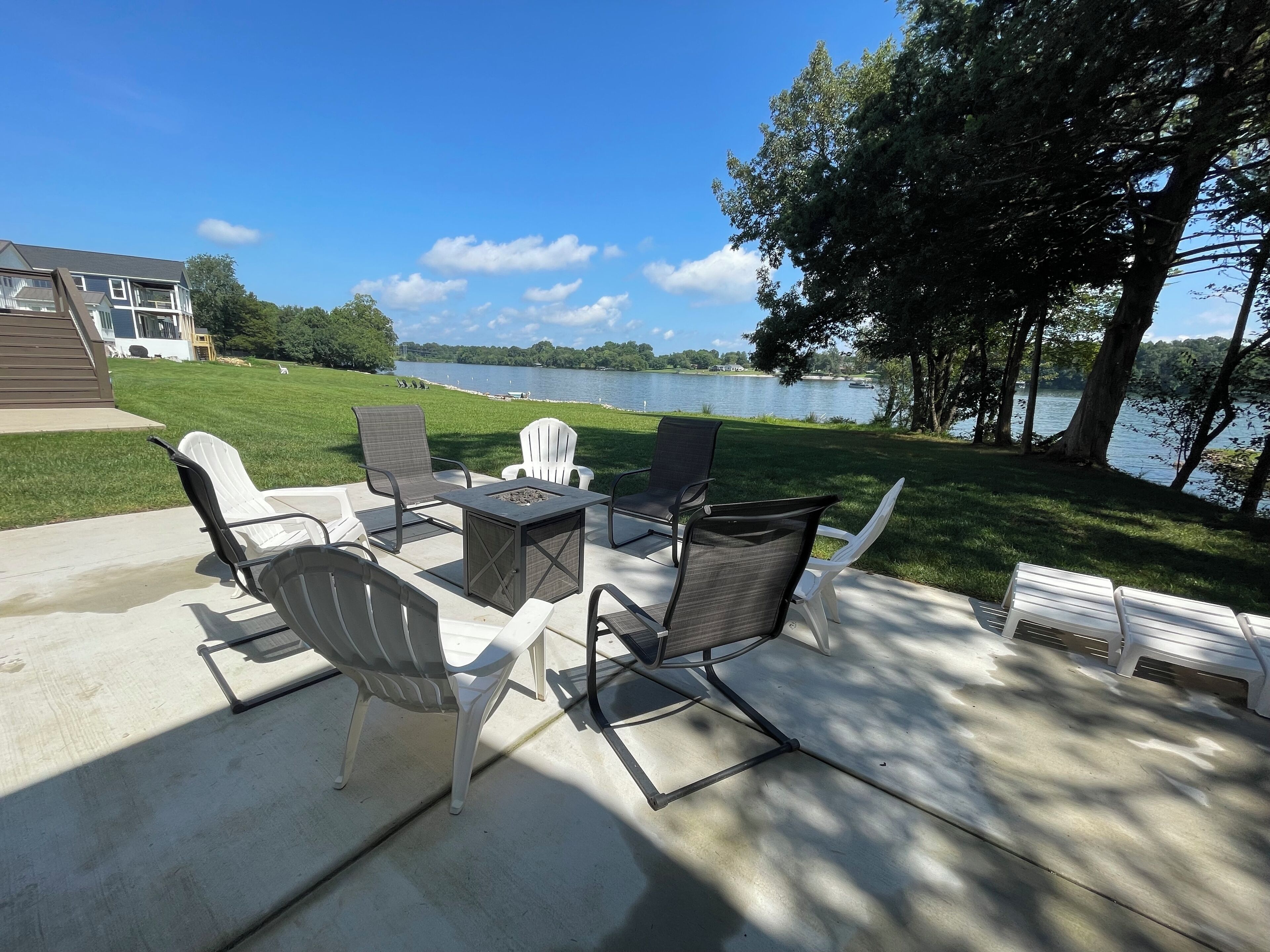 NewBuild Lakehouse 4BR4BA 2Kitchen DoubleDeck SwimPool BoatRamp Family Vacation