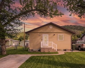 Exterior - Cute home in Sturgis City Limits (Sturgis)