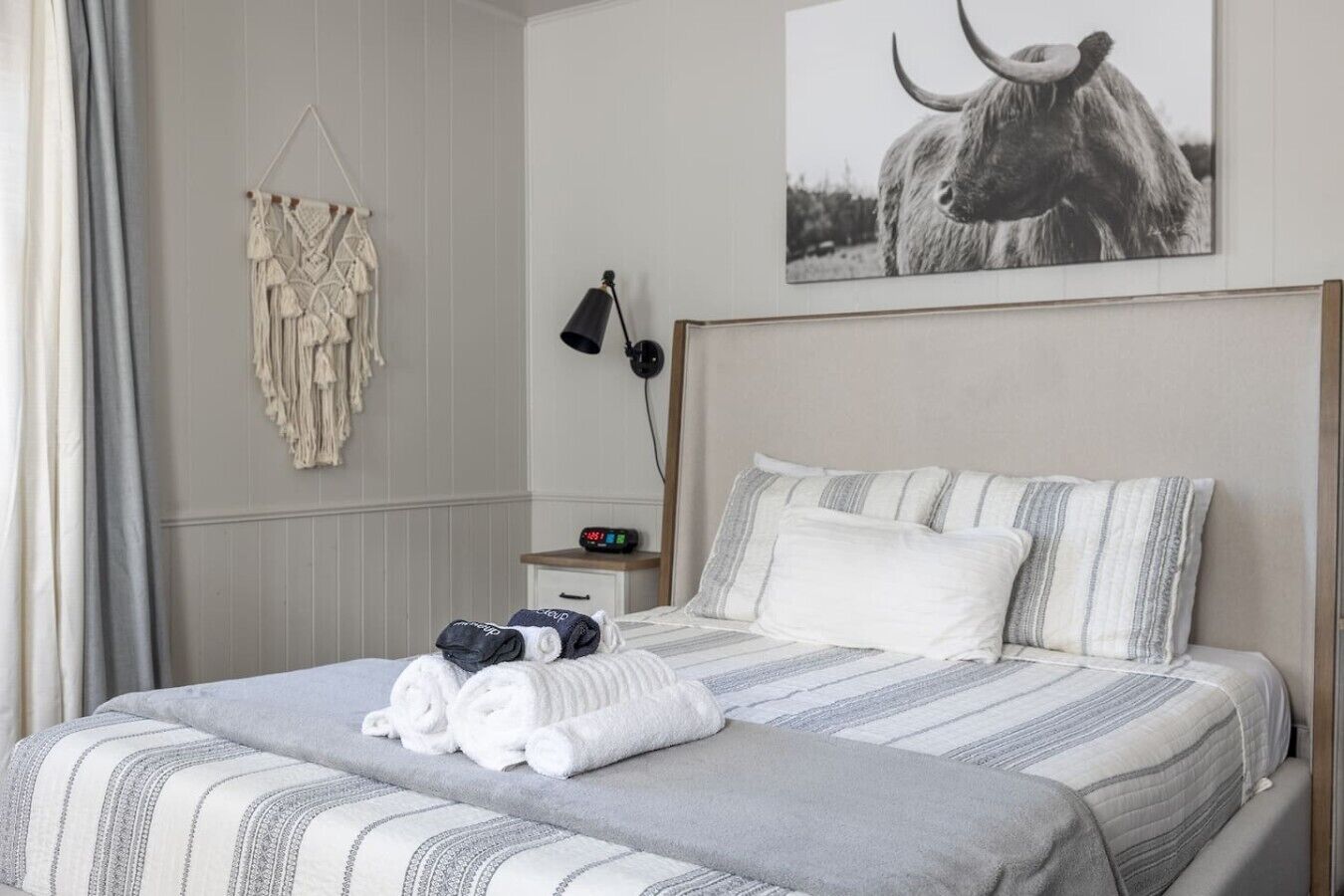 1 bedroom, iron/ironing board, travel crib, WiFi