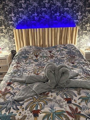 3 chambres, lit parapluie, Wi-Fi, draps fournis